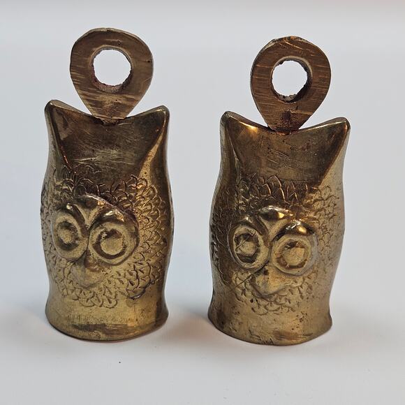2 Vintage Brass Owl Bells Mid Century dinner bell Boho Bell Hoot Rings - Picture 3 of 7